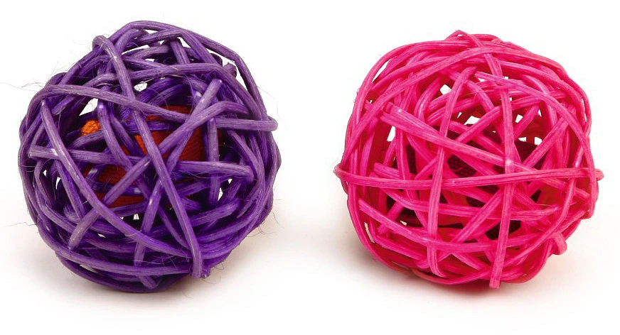 Beeztees Rotan Bal Met Catnip Paars/Roze 2 St 1 Beeztees Rotan Bal Met Catnip Paars/Roze 2 St